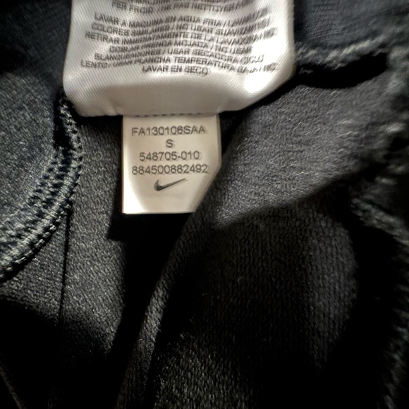 Nike Women's Twist Styled Wrap - Picture 6 of 6